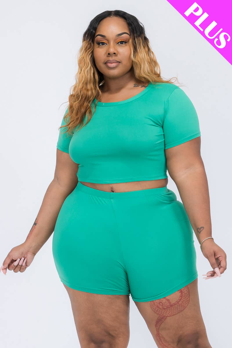 Kelsie Curvy/Plus Short Sleeve Crop Top & Biker Shorts Set