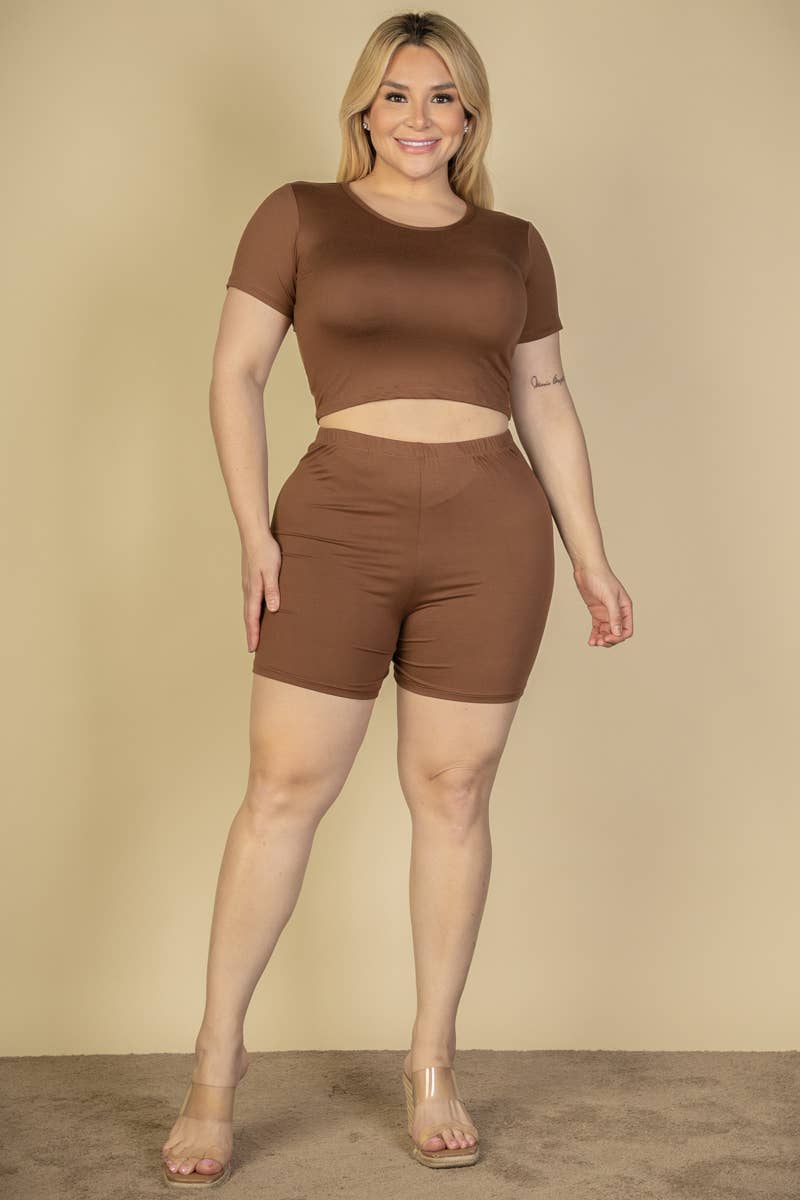 Kelsie Curvy/Plus Short Sleeve Crop Top & Biker Shorts Set