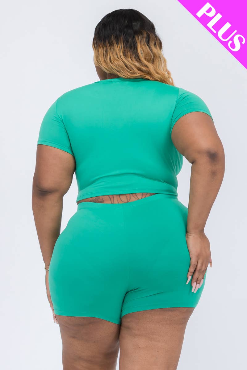 Kelsie Curvy/Plus Short Sleeve Crop Top & Biker Shorts Set