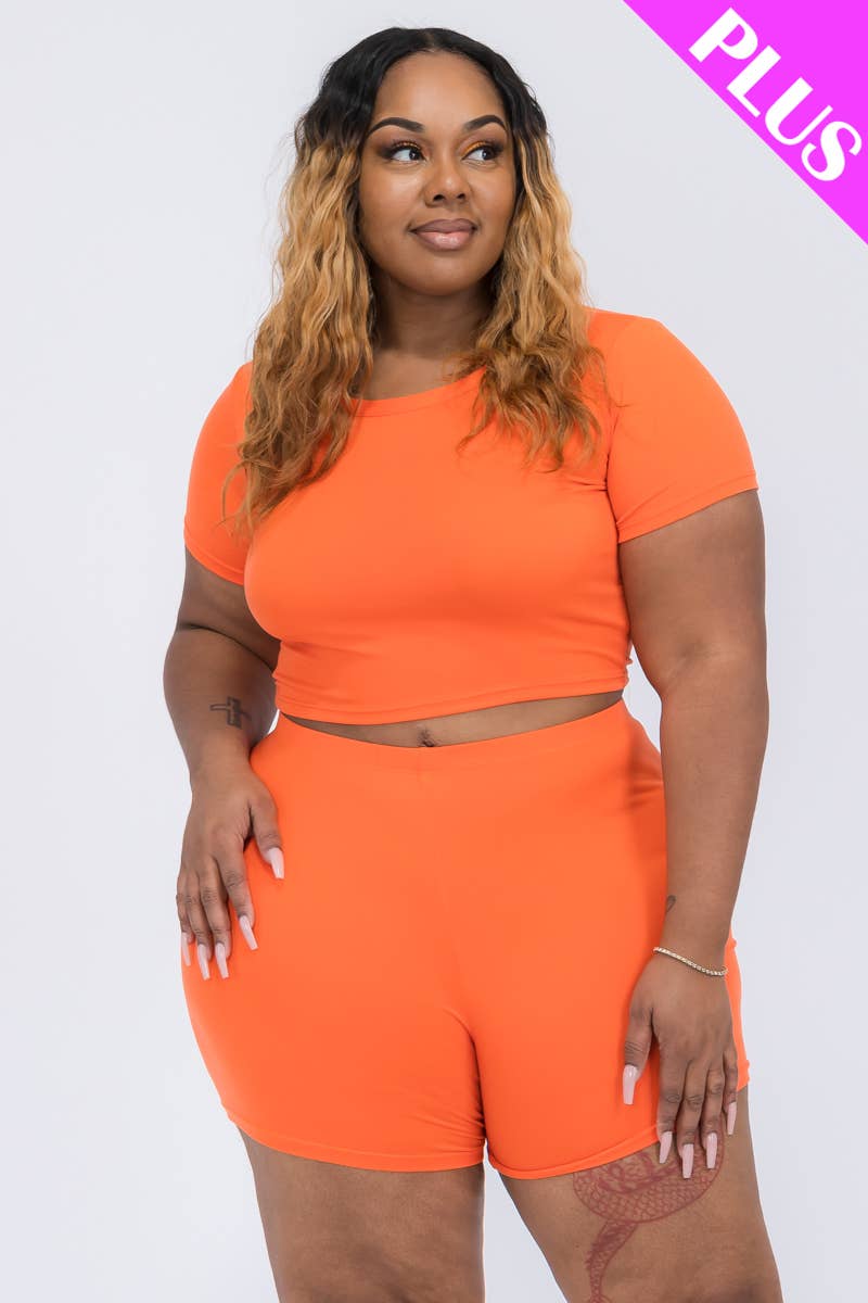 Kelsie Curvy/Plus Short Sleeve Crop Top & Biker Shorts Set