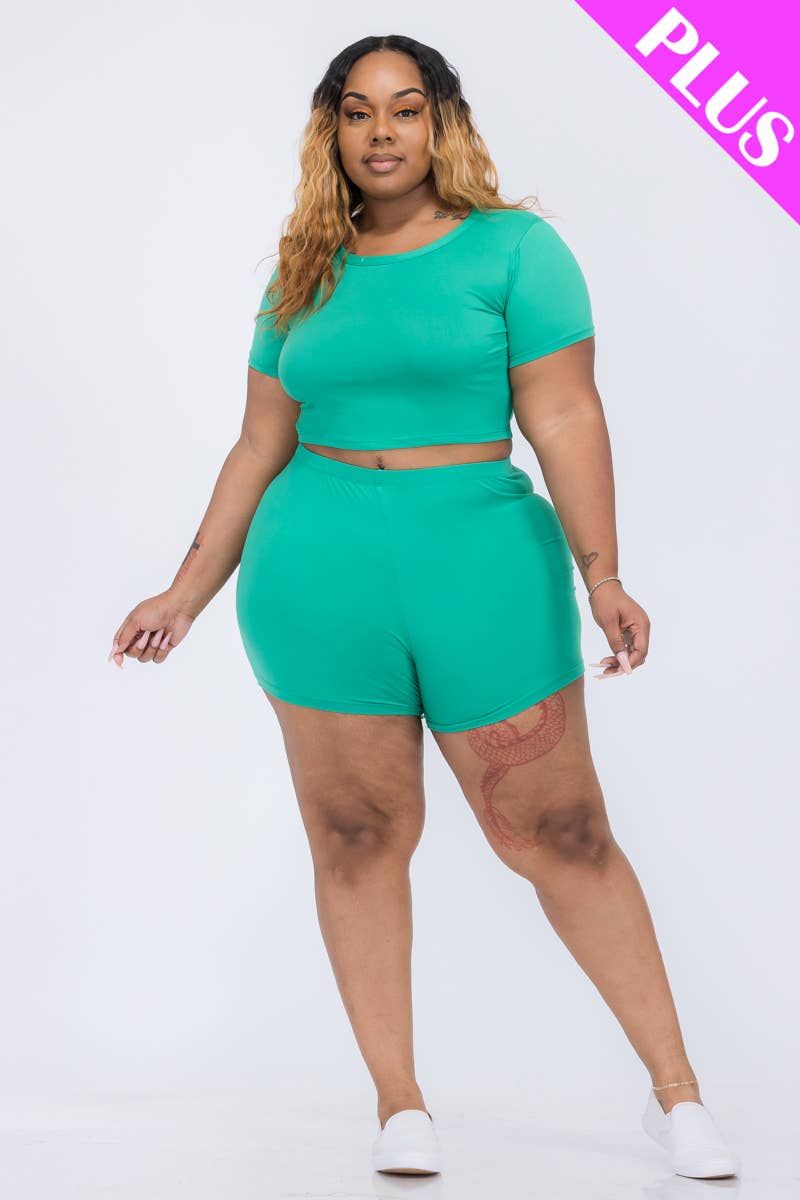 Kelsie Curvy/Plus Short Sleeve Crop Top & Biker Shorts Set