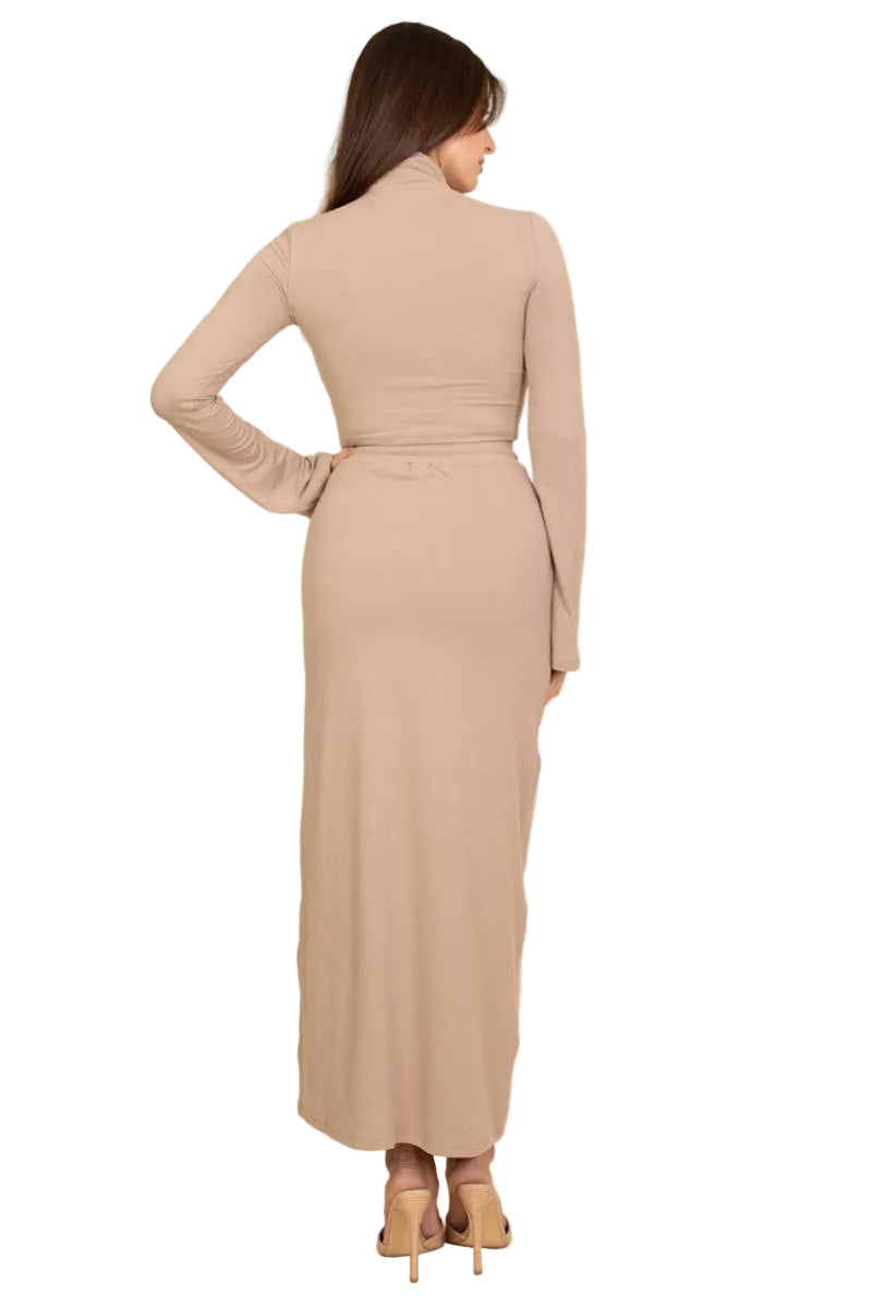 Conjunto de top corto Ashley con cuello simulado y mangas acampanadas y falda maxi